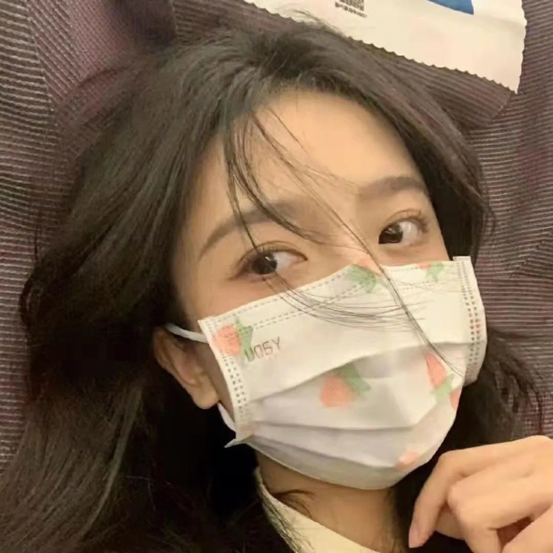 会画少年的天空